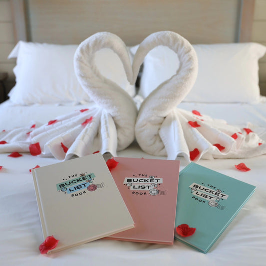 The Perfect Wedding Gift: A Journal Full of Memories, Love & Dreams